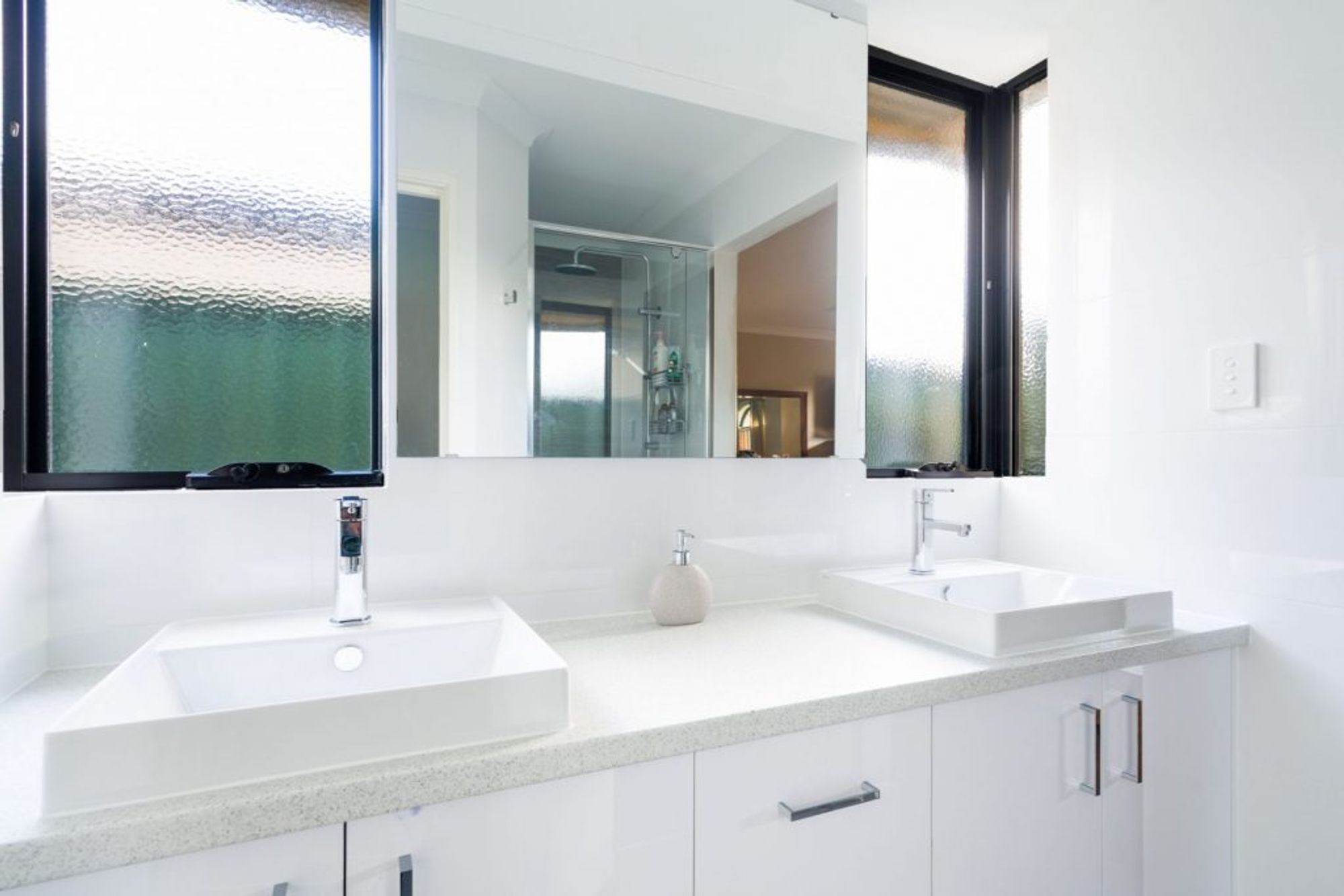 2bathroomextraone/3