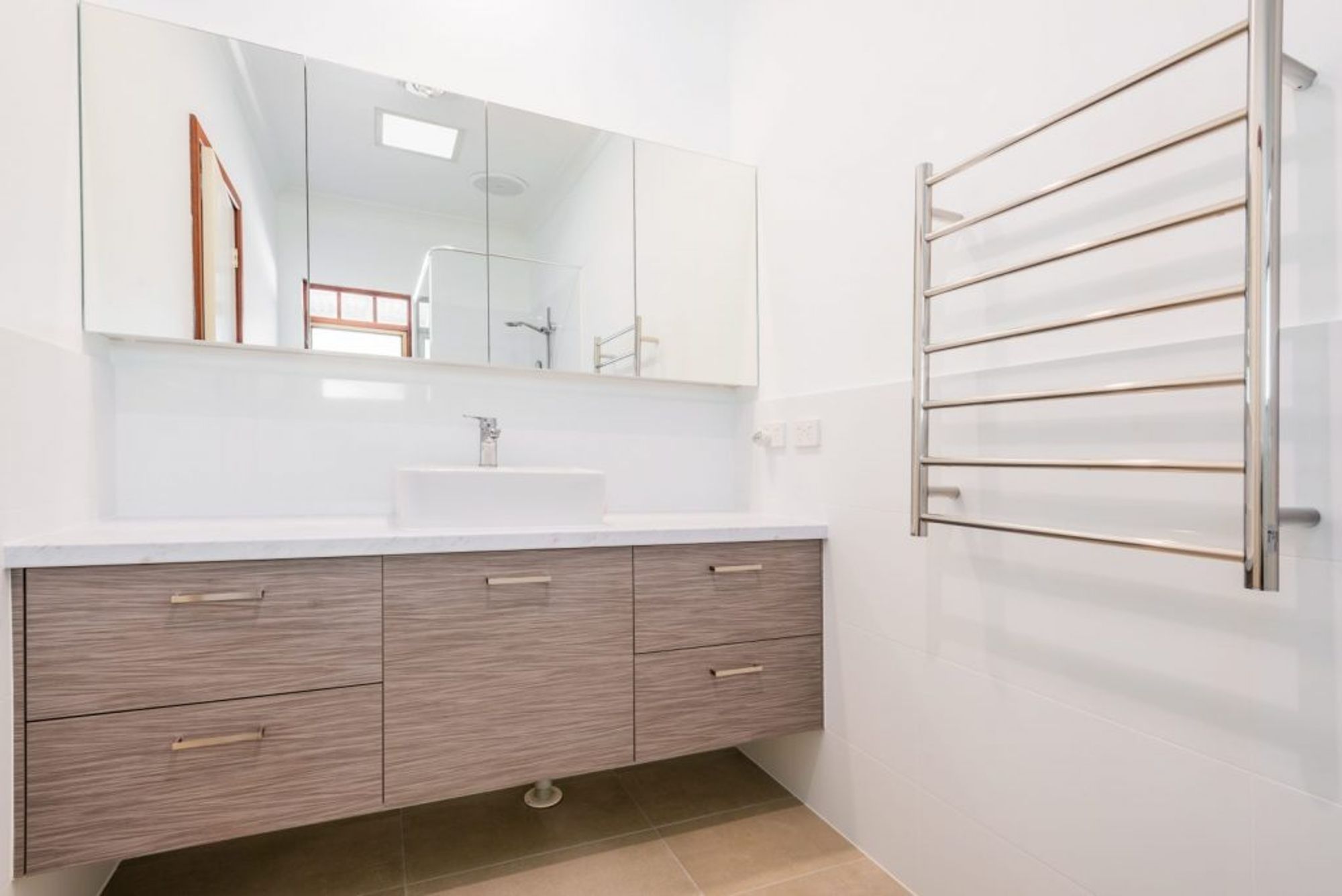 2bathroomextratwo/4