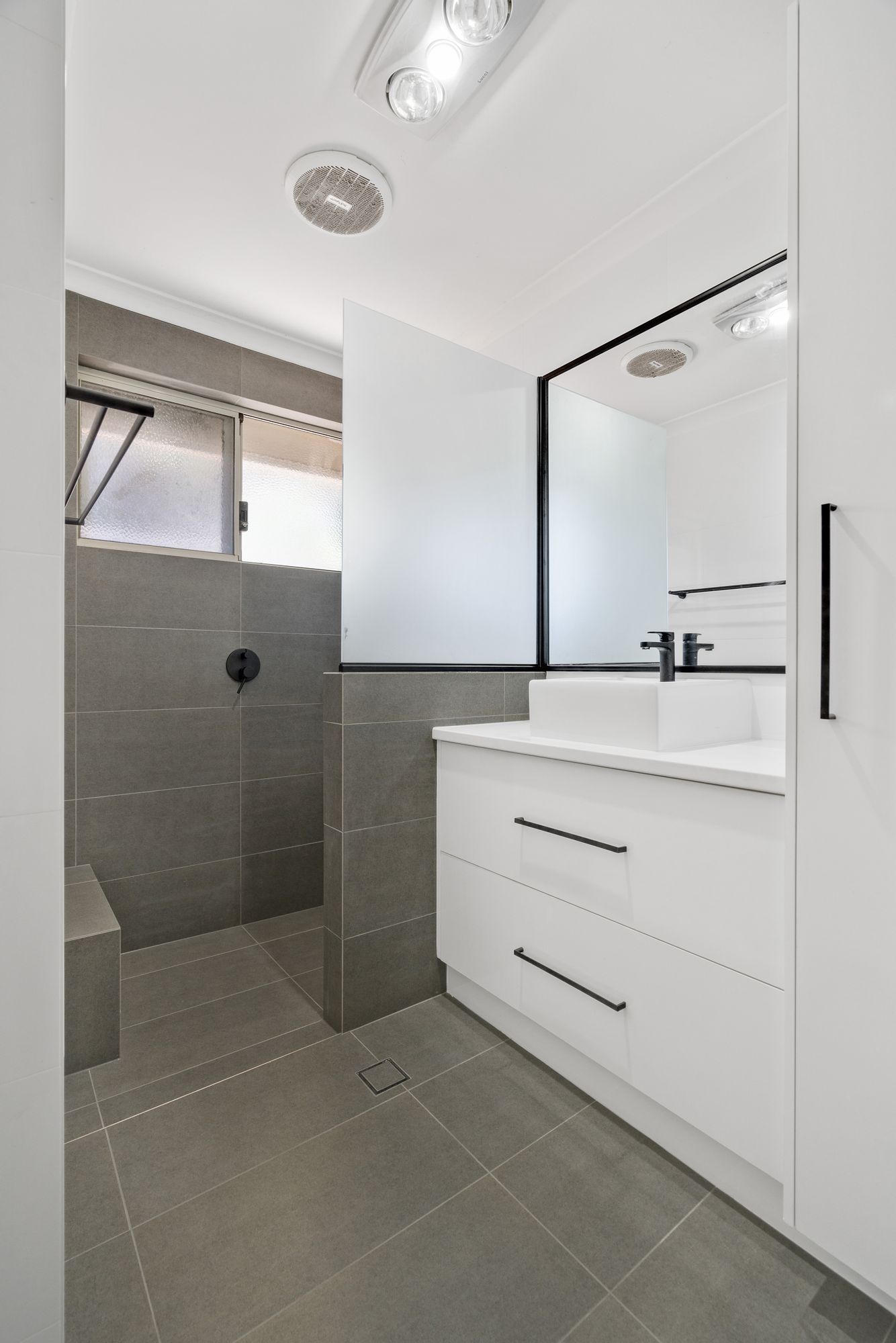 3bathroomatwell/3