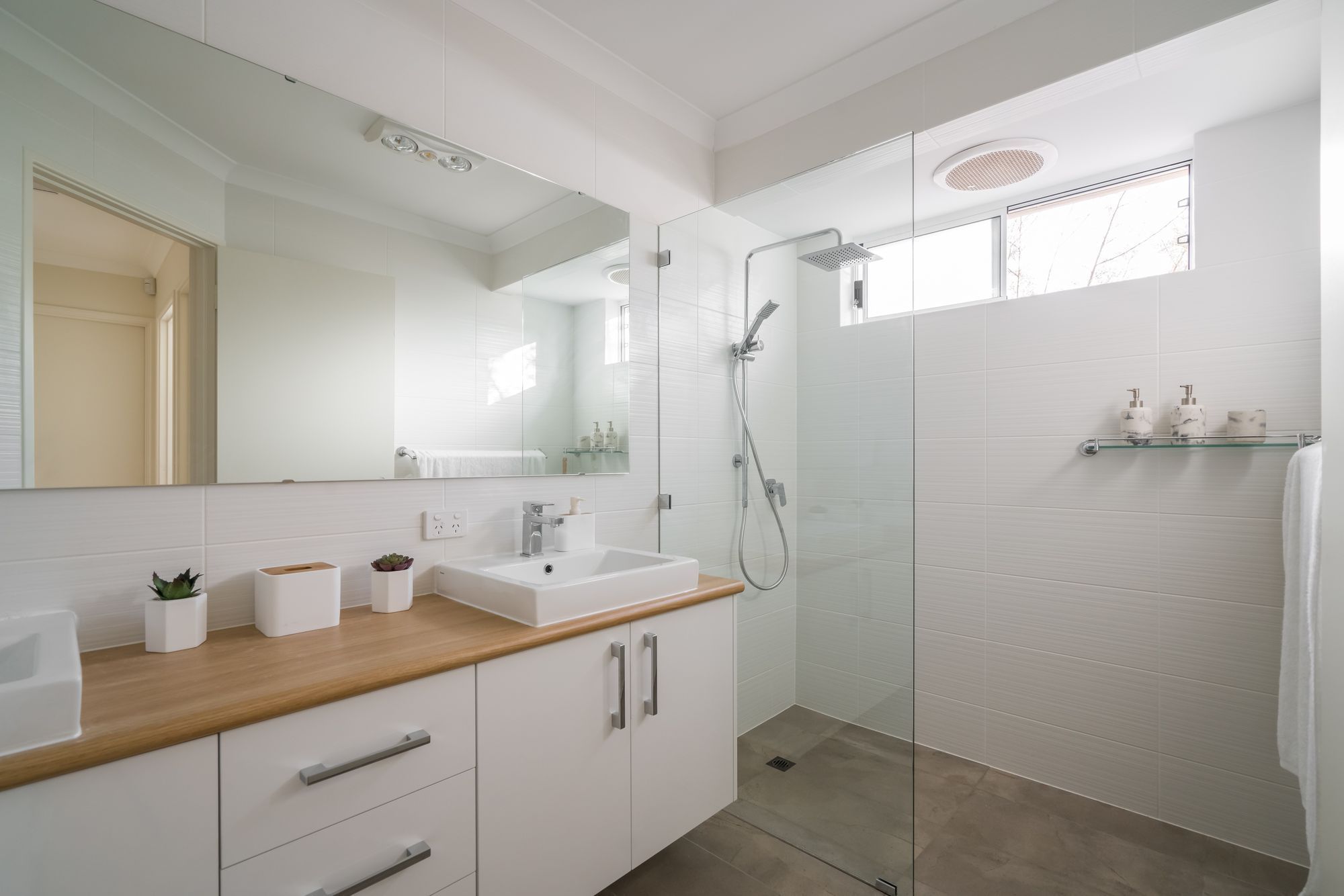 5bathroomtuart/7