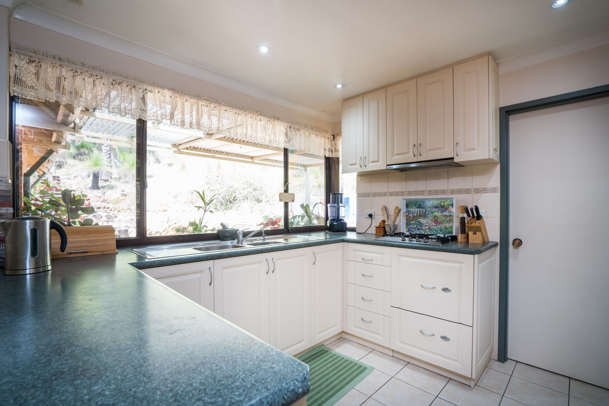 5kitchenmountnasura/2